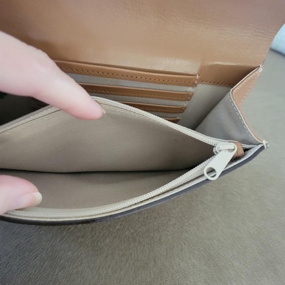 Halogen Nordstrom Pebbled Leather Wristlet Purse Wallet Tan - Picture 8 of 11